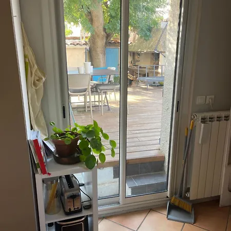 Jardin Piscine Proche Centre-ville 10 Mn Des Plages Монпелье