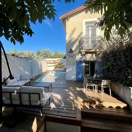 Jardin Piscine Proche Centre-ville 10 Mn Des Plages *