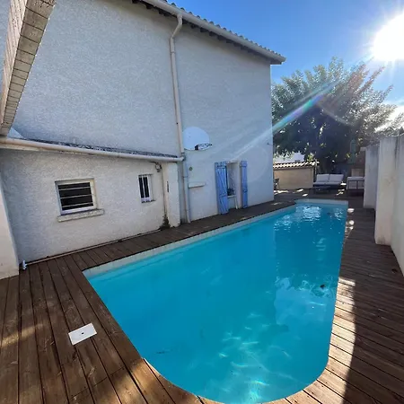 Apartment Jardin Piscine Proche Centre-ville 10 Mn Des Plages