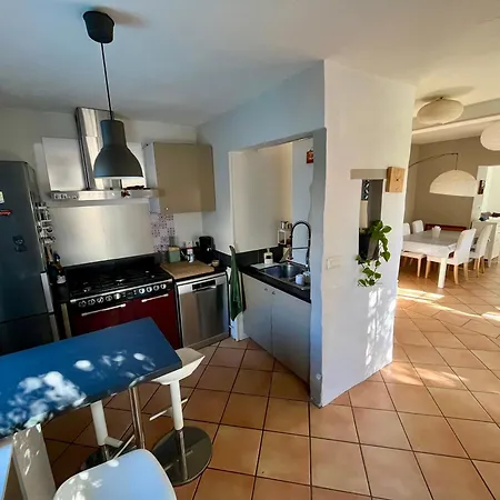 Jardin Piscine Proche Centre-ville 10 Mn Des Plages